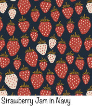 Load image into Gallery viewer, Medium Nesting Zipper Pouch in Waxed Canvas