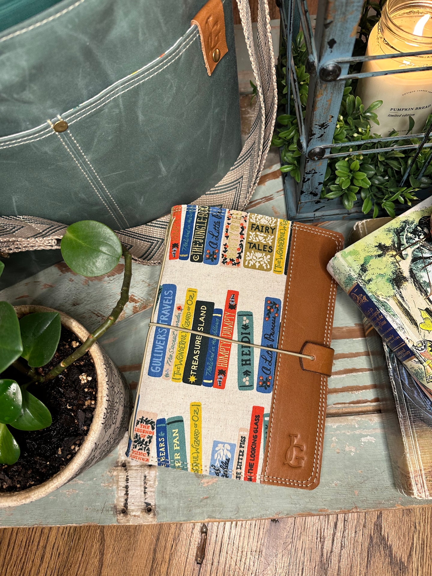 The Cedar Journal - Book Club in Linen