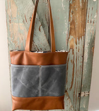 Load image into Gallery viewer, The Simple Tote