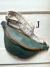 Load image into Gallery viewer, The Belt Bag (Ready to Ship)