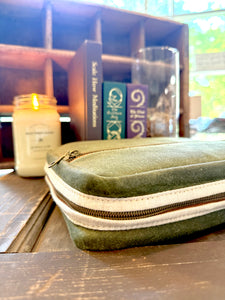 The Bible Case (no handles)