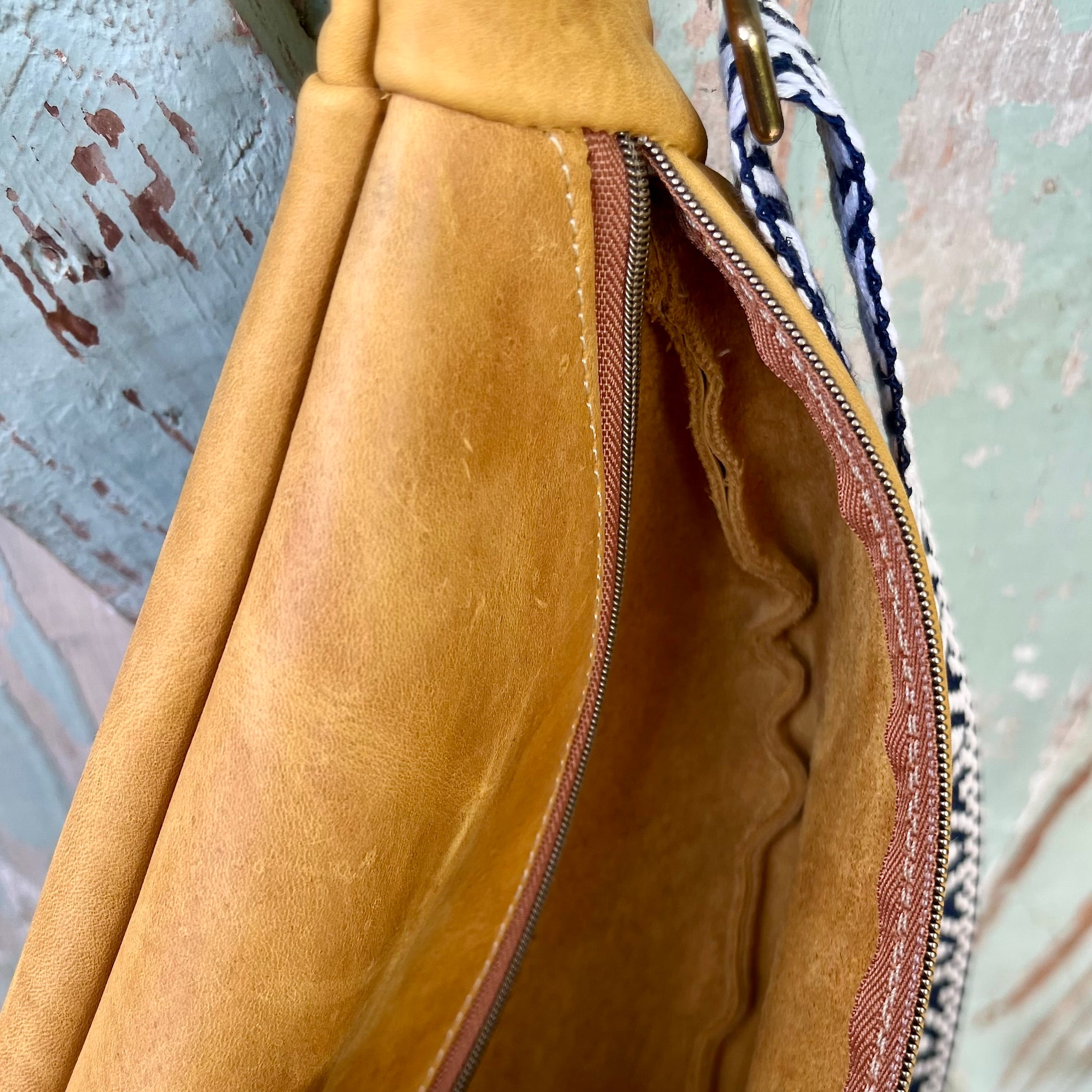 Large Nesting Zipper Pouch with Waxed Canvas and Leather – Juniper Grove