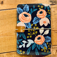 Load image into Gallery viewer, The Mini Journal - Rosa in Black