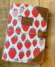 Load image into Gallery viewer, The Juniper Journal - Strawberry Jam in Natural