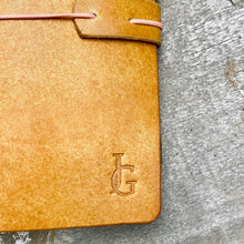 Load image into Gallery viewer, The Leather Journal - Camel