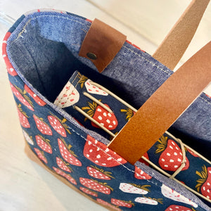 The Cedar Journal - Strawberry Jam in Navy