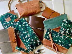 Medium Nesting Zipper Pouch in Waxed Canvas and Leather