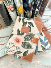 Load image into Gallery viewer, The Juniper Journal -  Citrus Grove in Natural