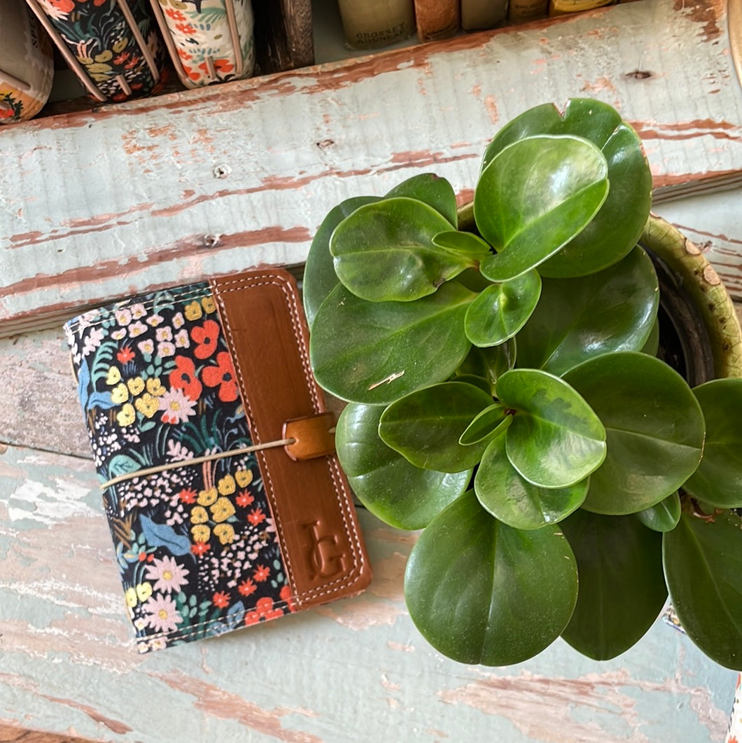 The Mini Journal - Meadow in Black